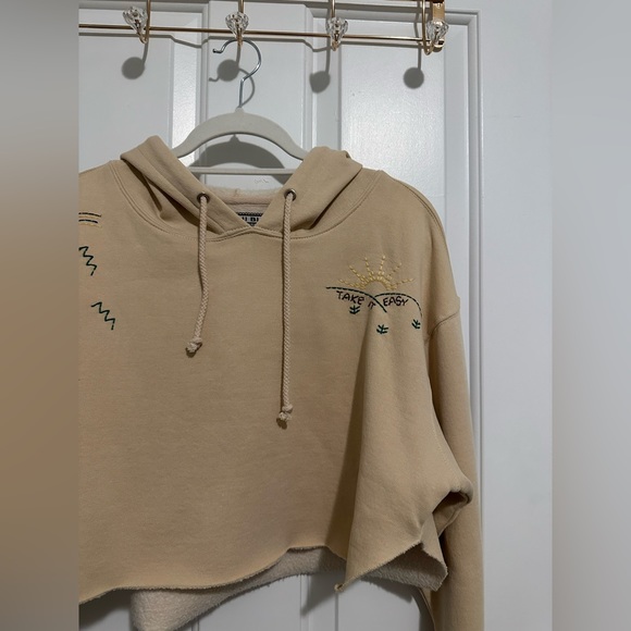Kimchi blue tan cropped embroidered sweater hoodie - Picture 6 of 6